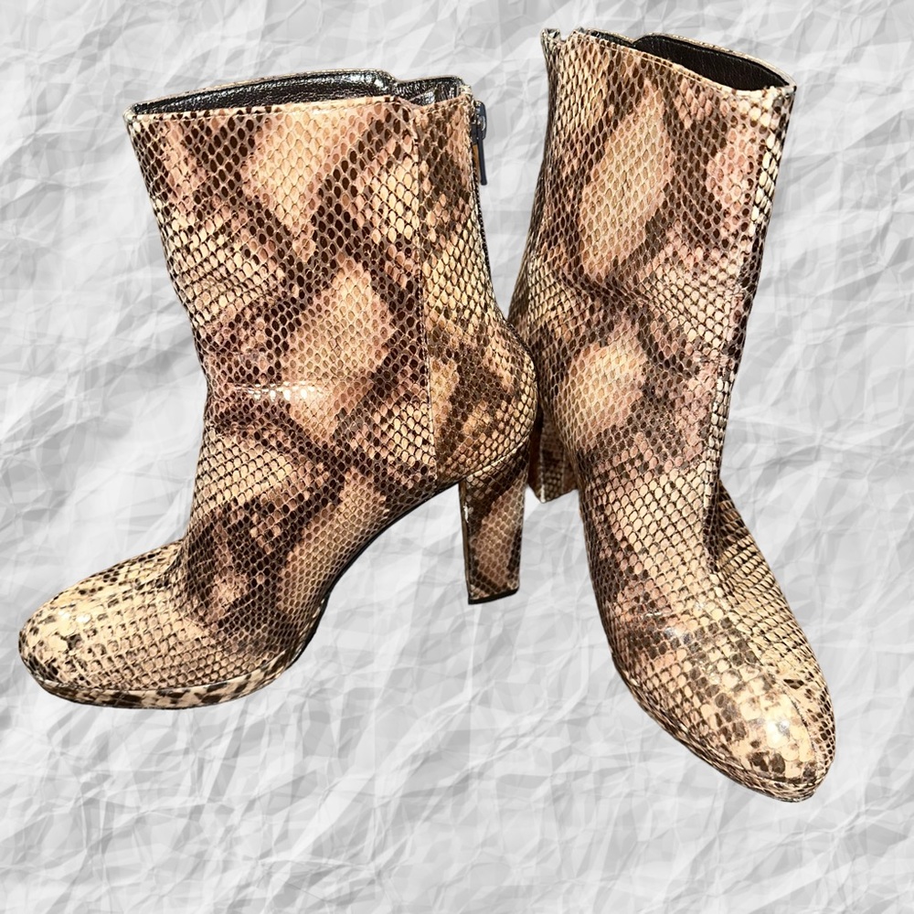 Stuart Weitzman Snakeskin Print Leather Boot 6.5